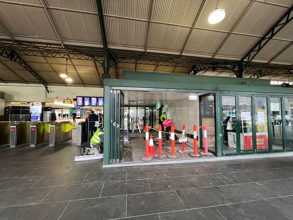 Flinders St Station defit